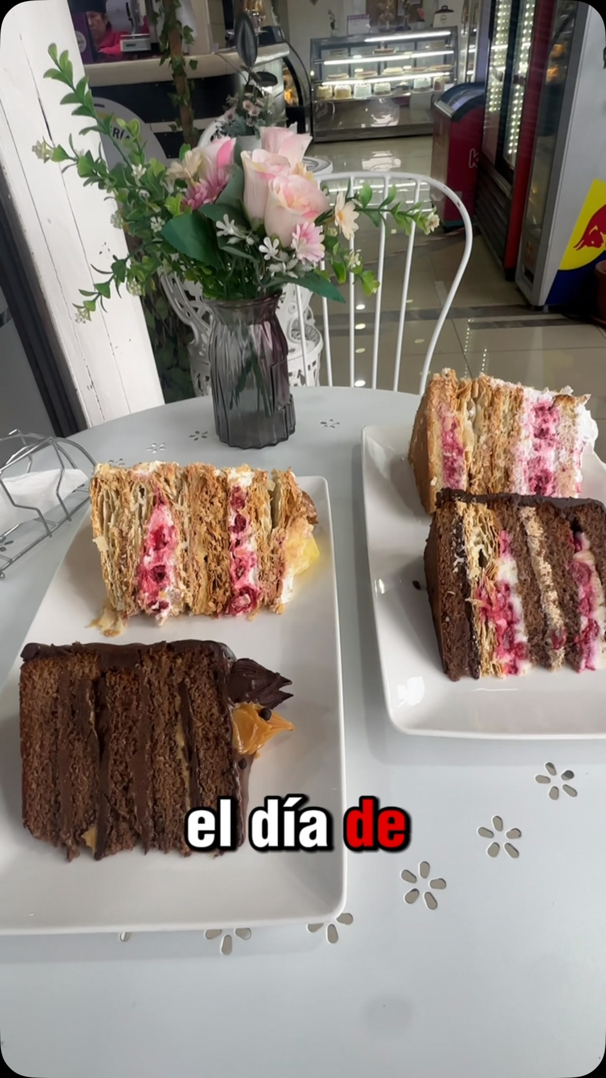 🌧️☔ ¡Los días de lluvia son perfectos para darte un gustito! 💖🍰
Hoy te esperamos con una promoción imperdible:
✨ 2 porciones de torta premium por solo $5.990.
📍 Visítanos en San Martín 1049, a la altura de Plaza Las Banderas.
🛵 O si prefieres quedarte en casa, pídelas por PedidosYa o Uber Eats.
¡No dejes que la lluvia te quite el antojo! 😍🍰 ¡Te esperamos!