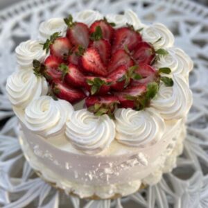 Torta Merengue Frutilla para 15 personas